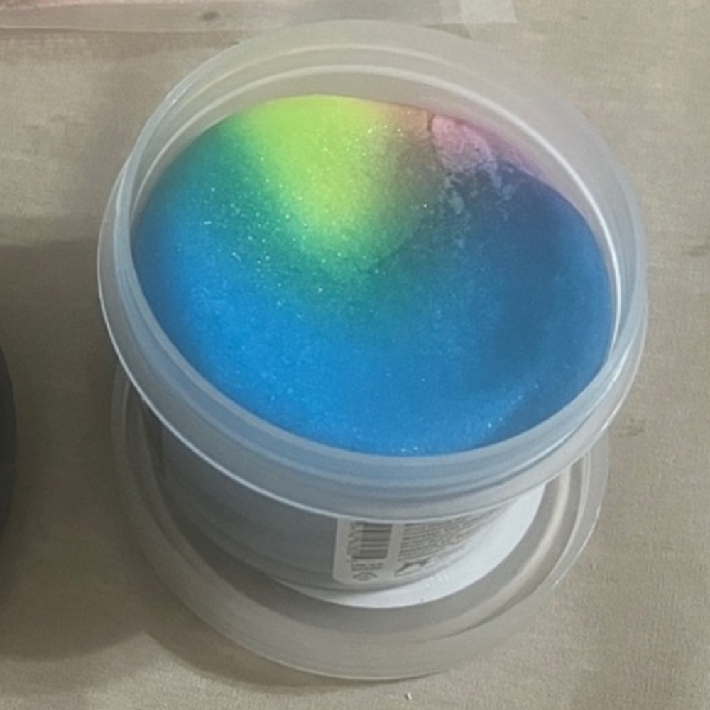 Lush Intergalactic Body Sc rub NEW 4.7 OZ 135G Exp 7/2026 - Picture 3 of 4